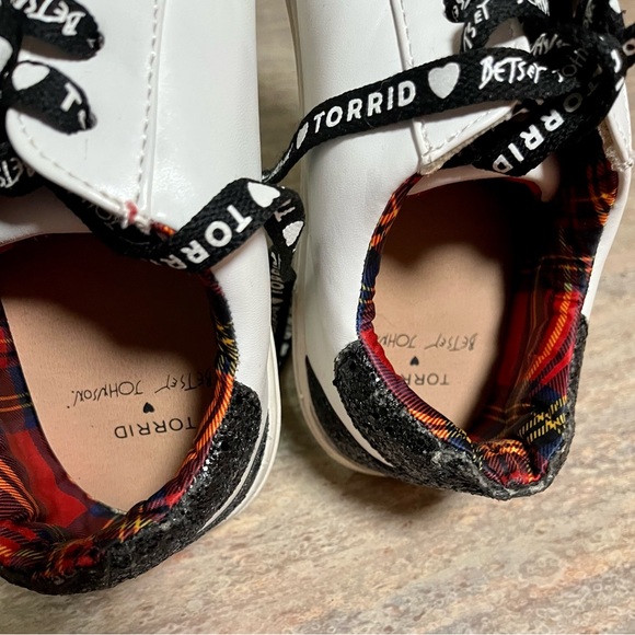 Torrid ♥️Betsey Johnson T Remy sneakers - Picture 13 of 16